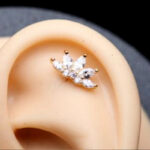 Tiara Kristal Zirkon Altın 6x1.2mm Labret Piercing